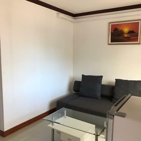 Angelina Guesthouse Patong Экстерьер фото