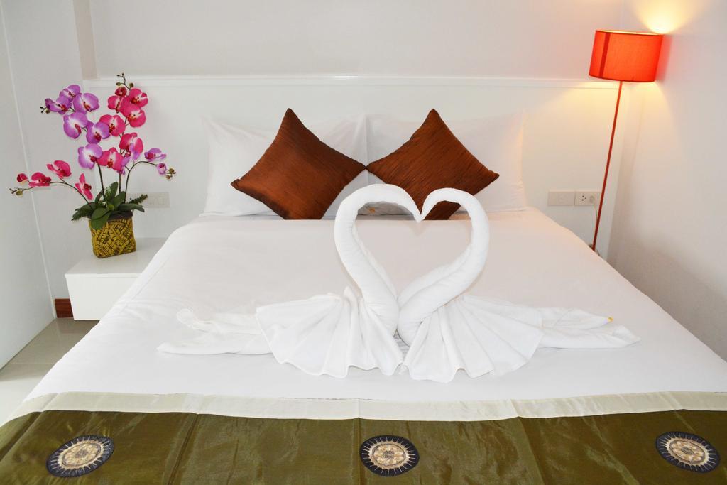 Angelina Guesthouse Patong Номер фото