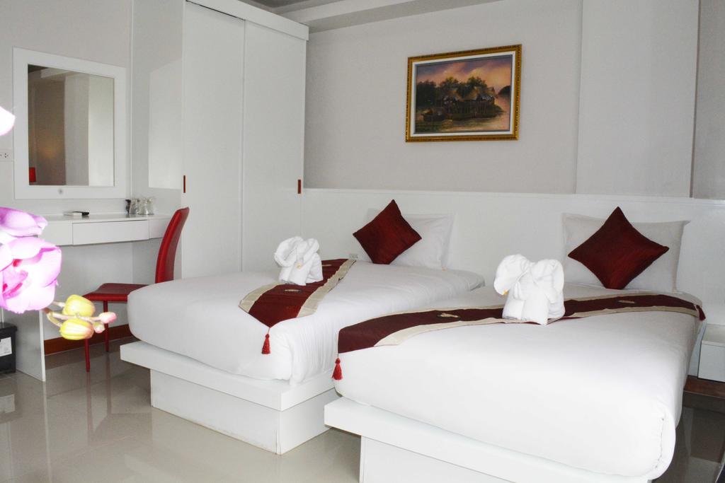 Angelina Guesthouse Patong Номер фото