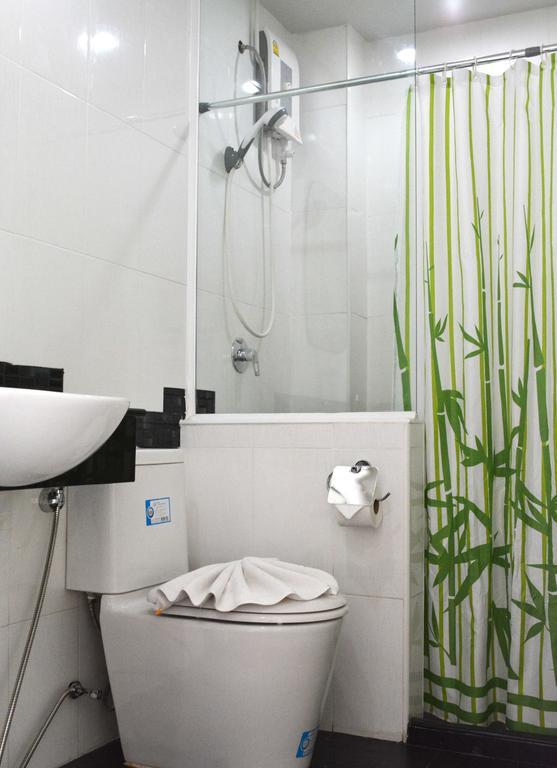 Angelina Guesthouse Patong Номер фото