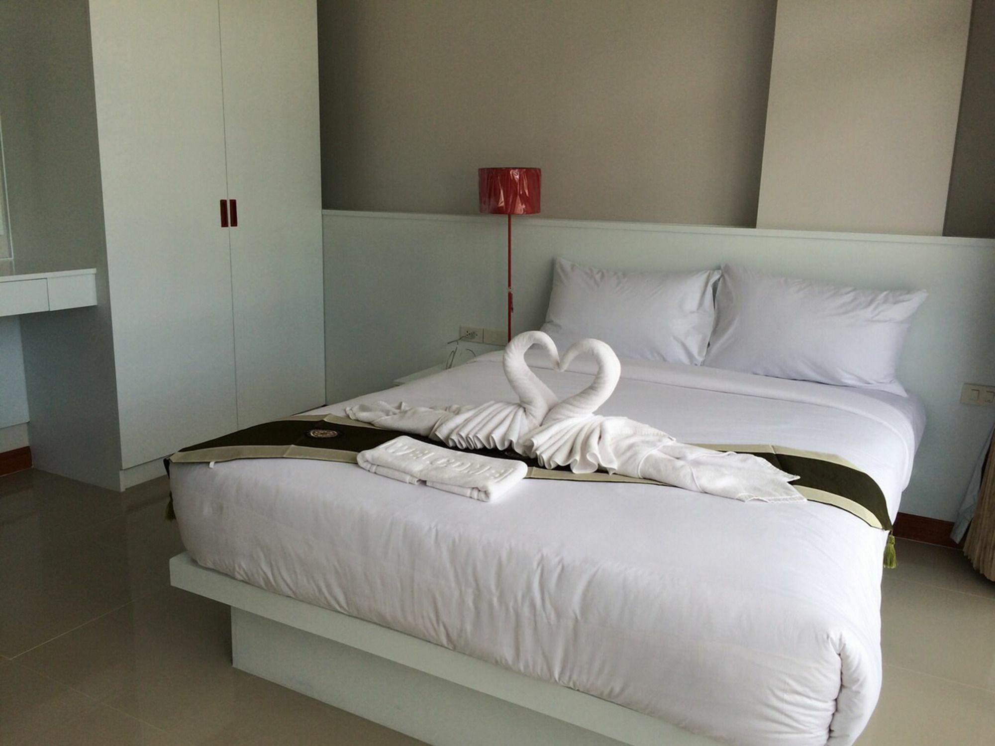 Angelina Guesthouse Patong Экстерьер фото