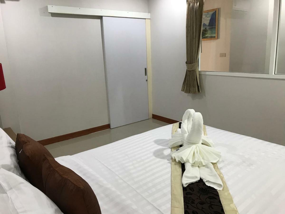 Angelina Guesthouse Patong Экстерьер фото